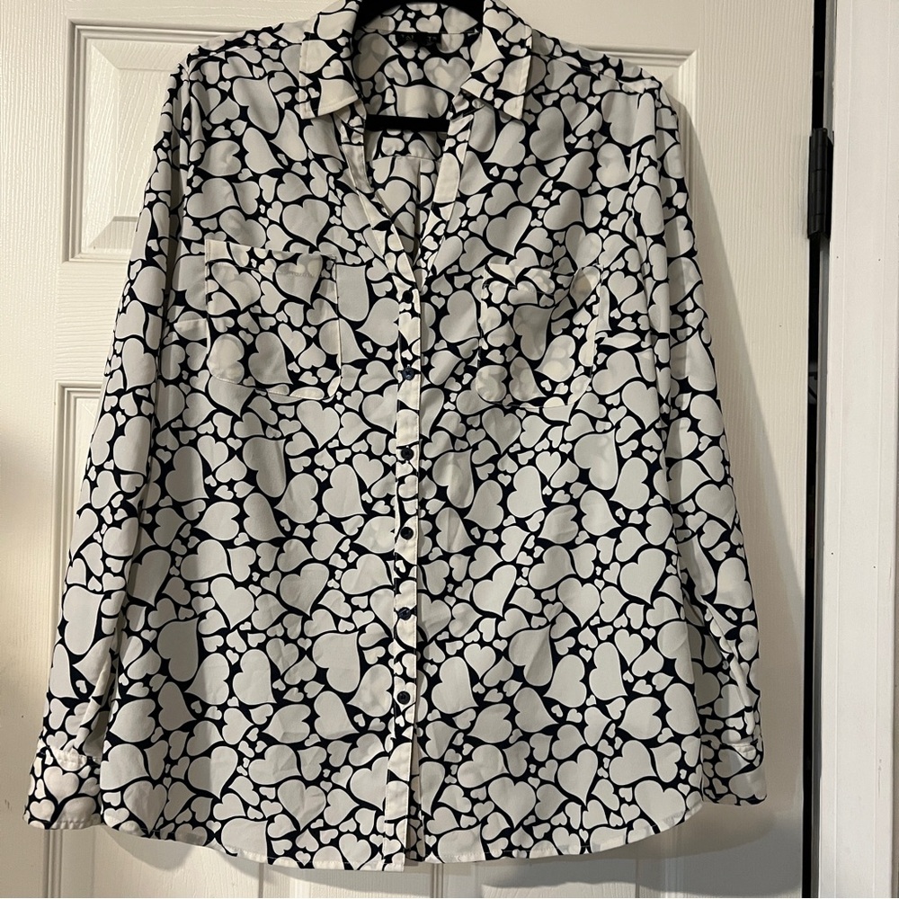 Talbots Nantucket Navy White Heart Valentine’s Day Women’s Button Up Large